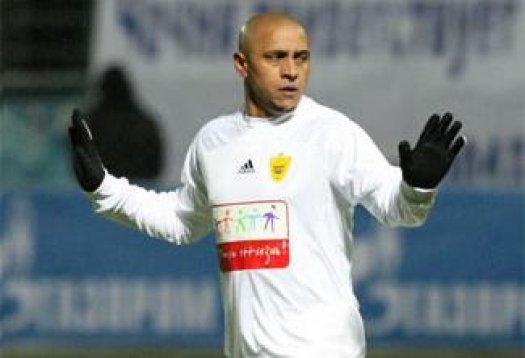 Roberto Carlos futbolu bırakıyor