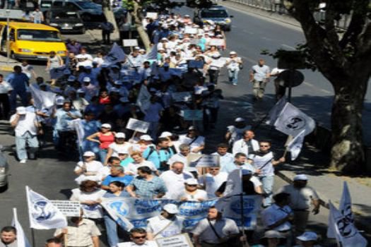 Sağlık Bakanlığı'na protesto