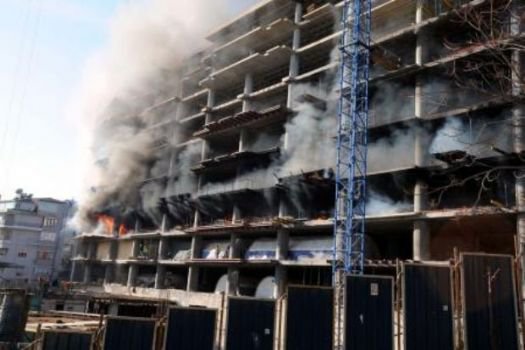 Taksim Park Otel'de yangın