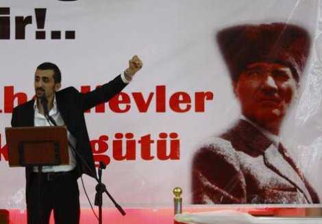 Ufuk Emre Bektaş, CHP Bahçelievler Gençlik Örgütü Başkan Adaylığını açıkladı