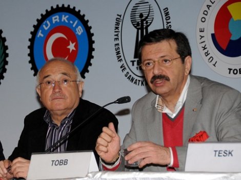 'Yeni Anayasa' Trabzon'da konuşuldu