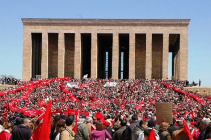 10 Kasım'da 10.00'a kadar kapalı