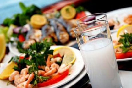 Adana'da 500 litre sahte rakı!