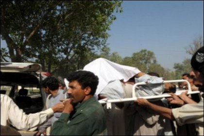Afganistanlı milletvekili öldürüldü