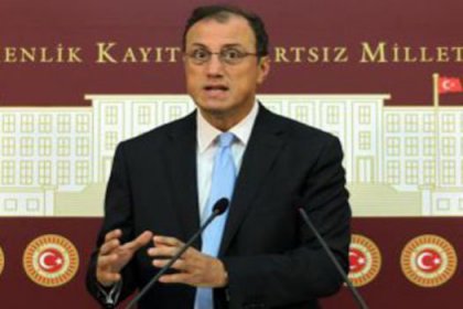 "AKP'li belediyeler yolsuzluk içinde"