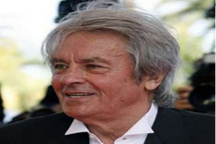 Alain Delon Hastaneye Kaldırıldı