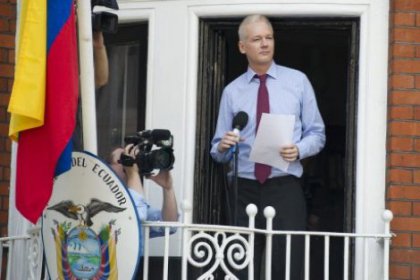 Assange krizinde Ekvador'a destek