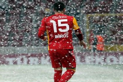 Baros'a 3, Q7'ye 2 maç ceza