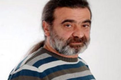 Başına mermer düşen figüran öldü