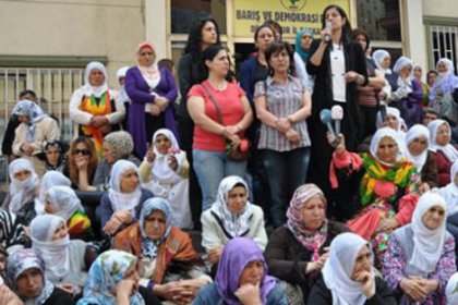 BDP'li kadınlar 'alanlardayız' dedi