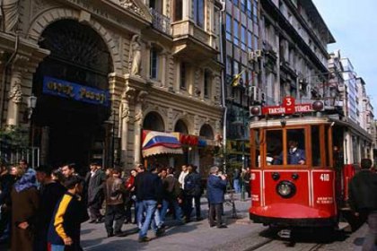 Beyoğlu sinemaları AVM'lere yeniliyor
