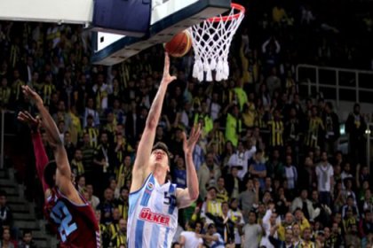 Bizkaia Bilbao 70-73 Fenerbahçe Ülker