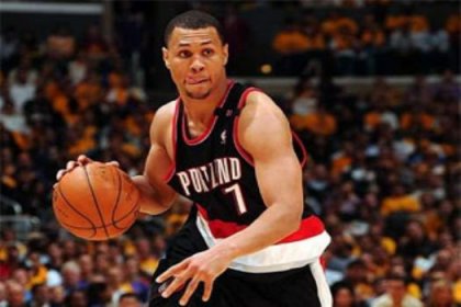 Brandon Roy basketbolu bıraktı