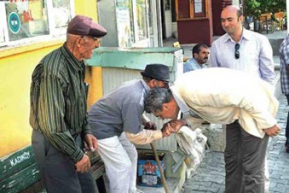 'Buraya Alevi polis gönderin' diyorum