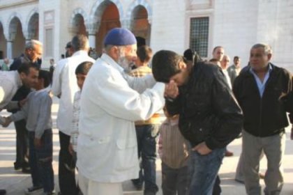 Camiler Bayram Namazında Doldu Taştı