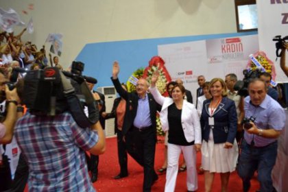 CHP 11. Kadın Kurultayı Coşkuyla Başladı