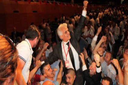CHP Bursa'da Metin Çelik Zaferi