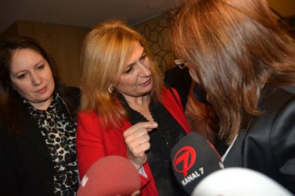 CHP İstanbul İl Kadın Kolları Başkanı istifa etti