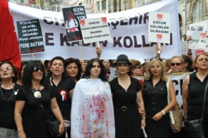 CHP'li kadınlar polis akademisi başkanını protesto etti