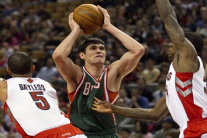 Ersan 31 attı, Bucks kazandı