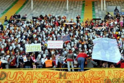 Göztepe Maçında Maskeli Protesto