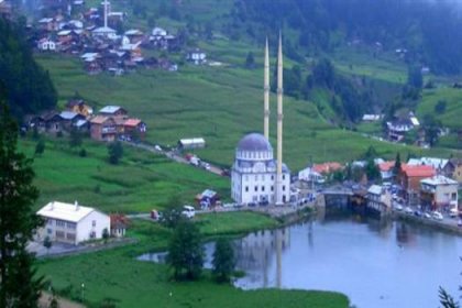 Haydi Uzungöl'e yürüyüşe...