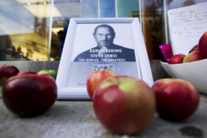 Hayranları Steve Jobs'u anıyor