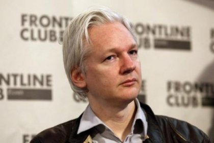 İngiltere ile Ekvador, Assange'ı konuştu