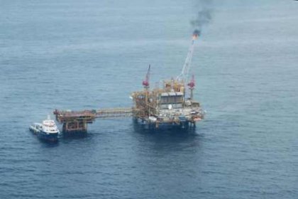 İran Hazar Denizi'nde petrol buldu