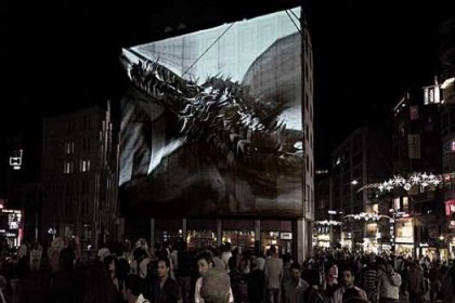 İstiklal'de ışıkların dansı