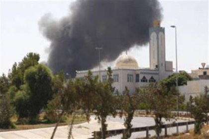 Kaddafi'nin sığınağı bombalandı