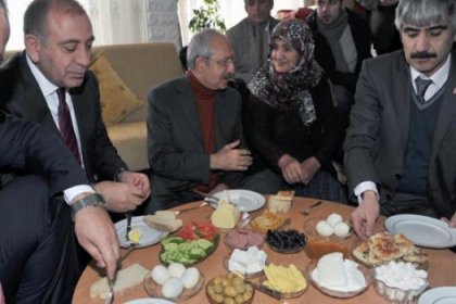 Kılıçdaroğlu'ndan Bolu ve Kocaeli'ne Ziyaret