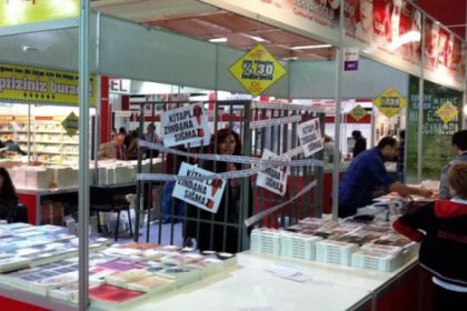 Kitaplar zindana sığmaz