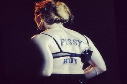 Madonna Pussy Riot için dua etti