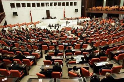 Meclisin yeni yılda gündemi yoğun