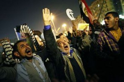 Mısır'da referandum gerilimi