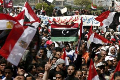 Mısır'da Tahrir Meydanı'nda Şefik karşıtı gösteri