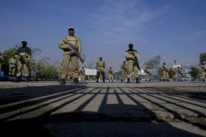 Pakistan'da çatışma: 6 militan öldü