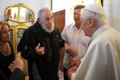 Papa'dan Fidel'e Tarihi Ziyaret