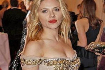 Scarlett'in fotoğraflarını sızdıran hackera 10 yıl