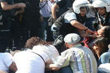 Taksim’de 122 kişi gözaltında