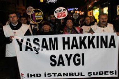 Taksim'de 'İnsan Haklarına Saygı' yürüyüşü