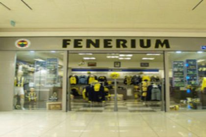 Taraftardan Fenerium'a hücum