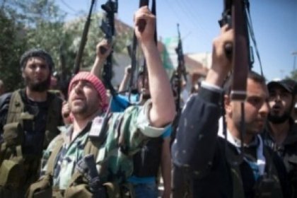 Times: ABD Suriyeli isyancıları silahlandırıyor!