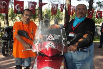 Türk motosikletçiler dünyayı geziyor