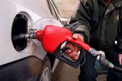 Türkiye'ye giren araçtan yakıt vergisi alınacak