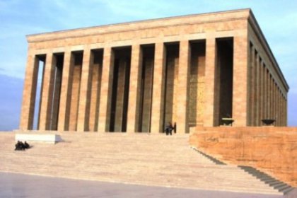 Tüzük Kurultayında Anıtkabir'e Kim Gidiyor