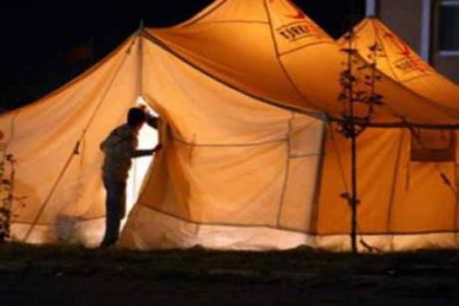 Van'da çadır yangını: 1 çocuk öldü