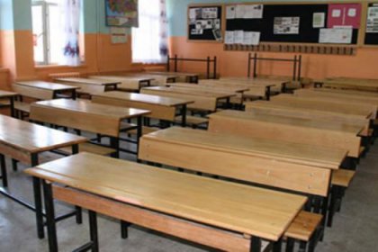 Van'da okulların açılması ertelendi