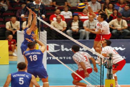 Voleybol salonları doluyor